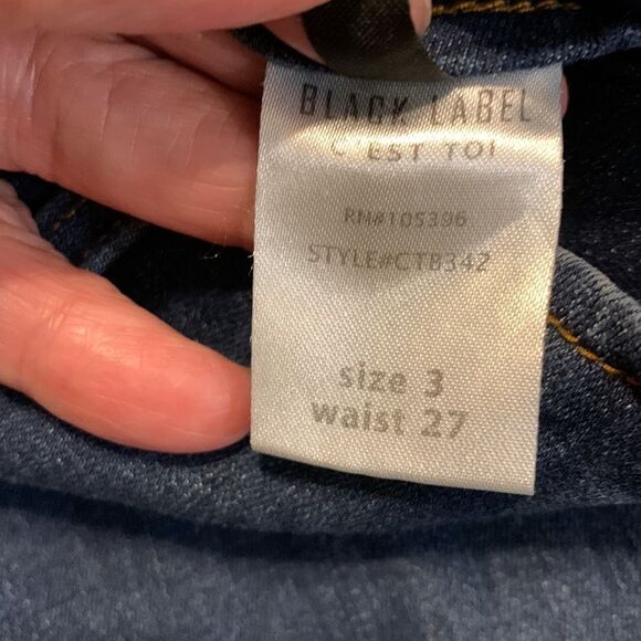 Black Label size 3/waist 27 high waist bellbottom jeans.  Faux back pockets - Picture 6 of 8